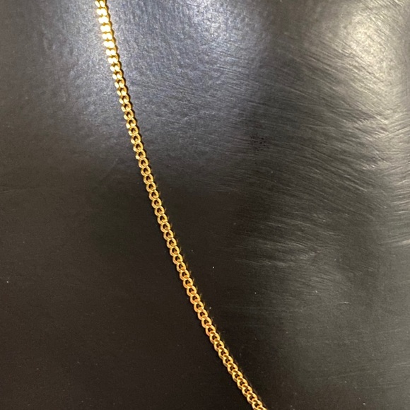 18K Gold Chain Necklace. - Picture 2 of 5